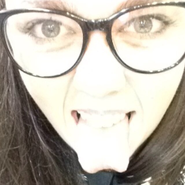 Hoe. Flapster. Fivehead. Clobo. Swellhead. Tomato Girl. Many nicknames. One person. Me :D