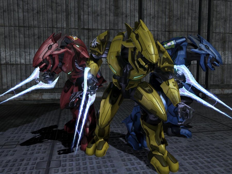 plays halo cod ghosts borderlands and gears of war 3
minecraft and i play red alert 3