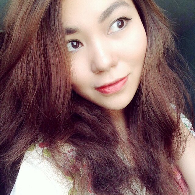 still 21 / f