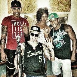 este fã clube foi  criado na intenção de demostrar o carinho pela @bandanewhit   criado dia 30/01/2012 e que vai alem da vida *_*