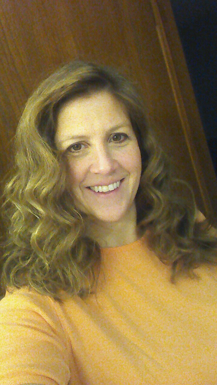 DebHoudie's profile picture. 