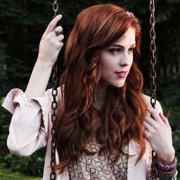 Minha felicidade é rosa,sabor morango,estilo de princesa,rosto de anjo.E se chama @sophiaabrahao...Since: 15/07/2011
