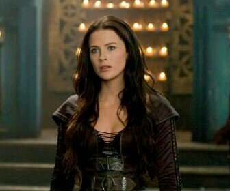 Hija de Maege Mormont y heredera de la Isla del Oso. #ASOIAFRol #SpanishFakeWesteros