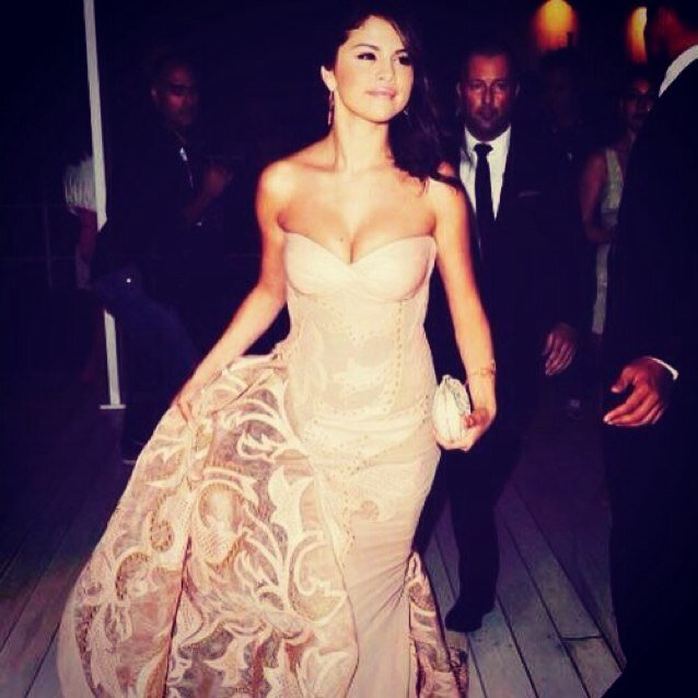 22 July '92. The day that changed everything :') Our queen was born♔ Just two teens who admire Selena♡ We were born to love her♥ Met Selena ☺✨xx