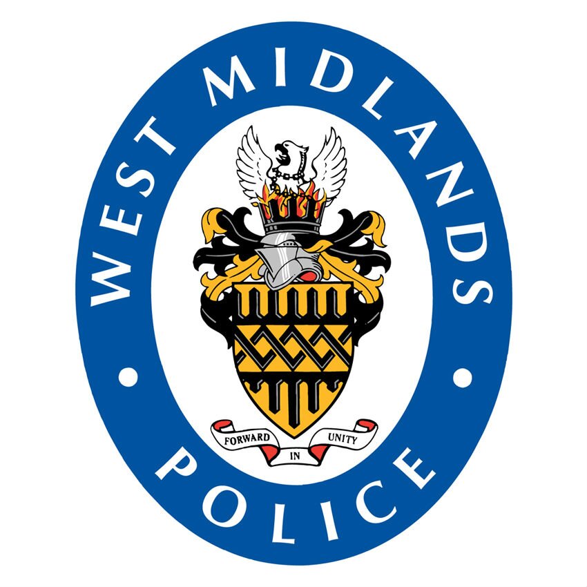 Twitter account for the Blakenall neighbourhood policing team. Do not use twitter to report crime. Call 101(non-emergency) or 999.