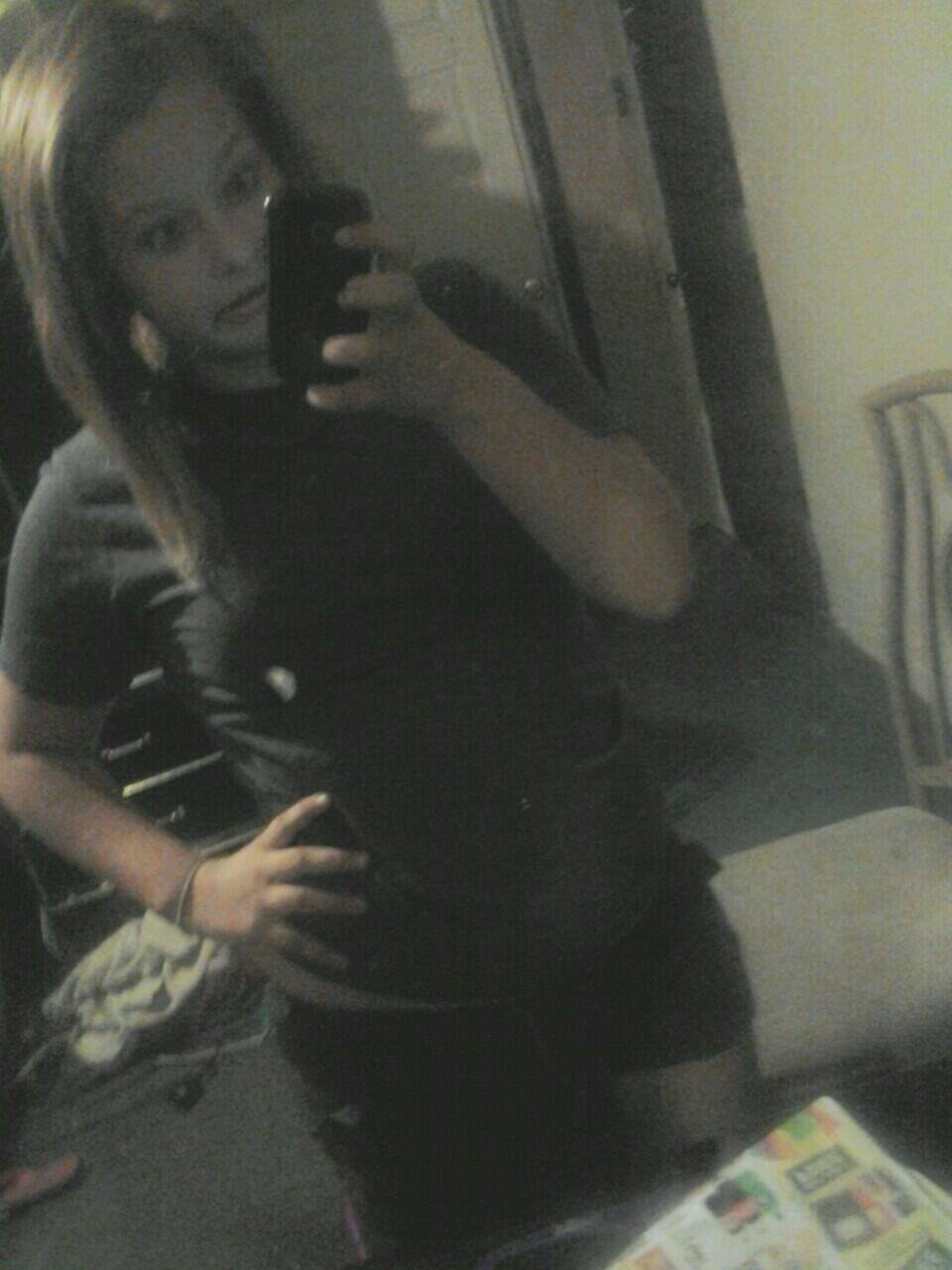 hi I`m kayla I`m 14 yeAR OLD .