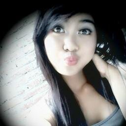 AeRenza1's profile picture. 口 gak perlu mengingat orang PENGHIANAT seperti kamu  口