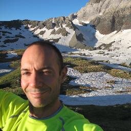 Optimista. Visc a Mollet amb el meus, nacido entre el páramo leonés y la costa avilesina. M''agrada l'esport a la natura. La buena gente de cualquier lugar.