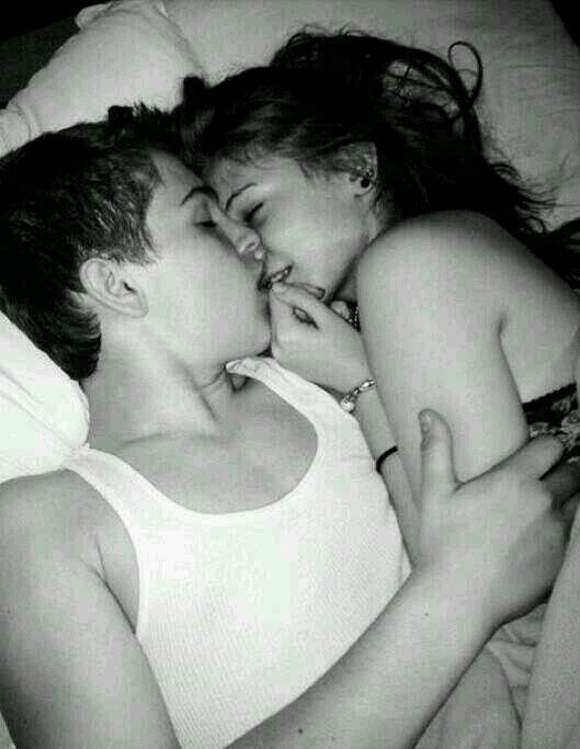 Si, somos pareja. Superar la distancia es nuestro proposito. 22, para muchos un simple numero pero para nosotros un gran dia. NADIE NI NADA CONTRA NOSOTROS.