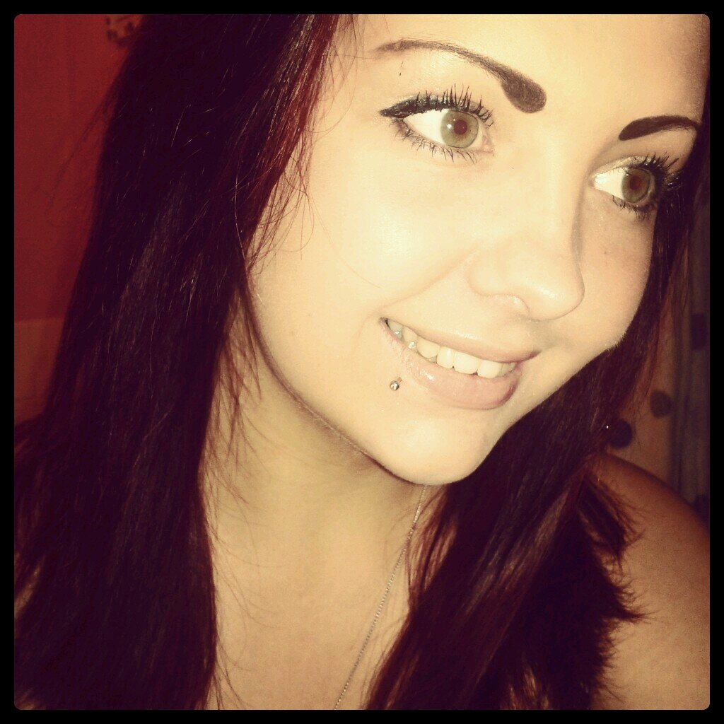 jbrownx_x's profile picture. Life: give up, give in or give it your all! ♥