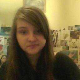 Hii ! My name is Ioana . I'm from Romania . I'm #DIRECTIONER and #MIXER . Kisses !