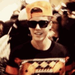 this is my backup account. Go follow my main @biebersmyboiii ill follow back :)