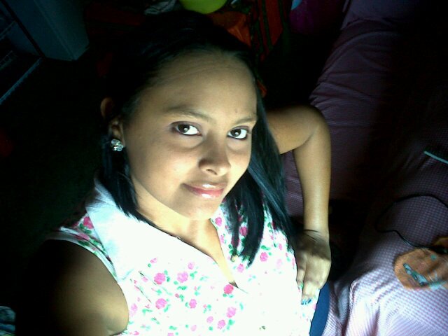 Estudiante de Comunicación Social. Mi BBM 28AF42DE