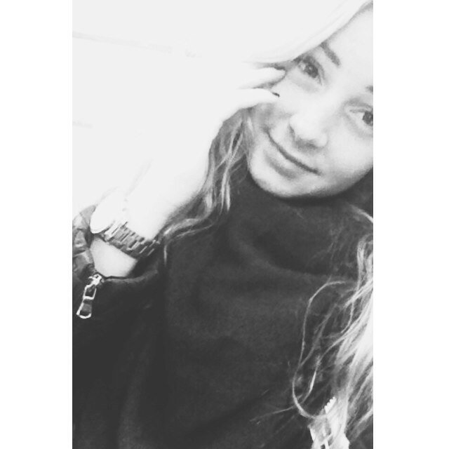 svouderkerk MB1. 
OSB
Instagram ; christellx
