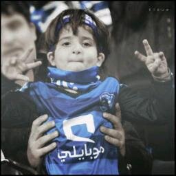 ‏بين الأزرق و الأبيض : تجدني ارسم ملامح عشق من طفولتي hfc