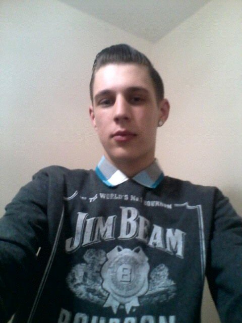 DanielDSHORE's profile picture. #Daggyshore family! @ColinDSHORE @TaraDSHORE @LewisDSHORE @ToniDSHORE @EmilyDSHORE