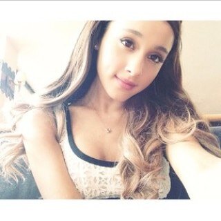 Directioner e Arianator FC: @GuriaDoHarry