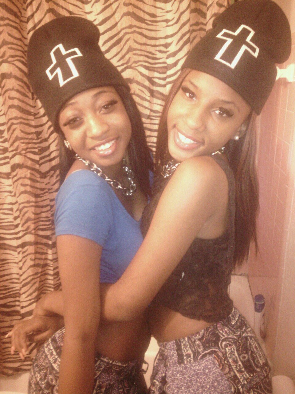 Free My ← Kingg ♚ . My BestFriennd Iss Mi'Kaila ♥♥♥