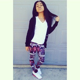 I'm Diannah | 16 yeah hard 2 believe :/ | Single