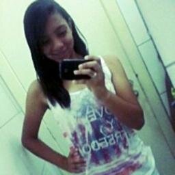 Biografia?
Nαo importα o quє єu diigα,
Vocє irα vαlorizαr pєlo quє vê,
julgαr pєlo quє ouviu
e opinαr pєlo quє conhєcєu (!)*-*