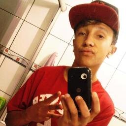 Glória, glória..Sei que Deus ta aqui, e só quem é,vai sentir ♥SuhelenCampos♥