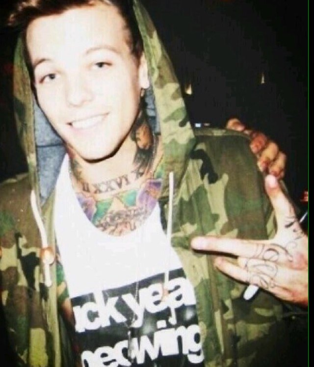 [Punk. Pansexual] 
Hey little darling, let me violate you.