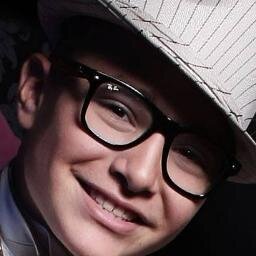 aki ajudarei a divulgar novas bandas, música, FCs, ajudarei a subir tags e oq mais precisarem !