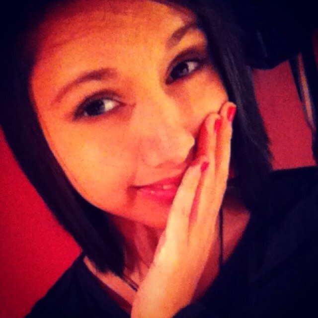 My names Bernice Torres and Im 19 :D follow me and ill follow back :) meow =^.^= btw im a kitty :D