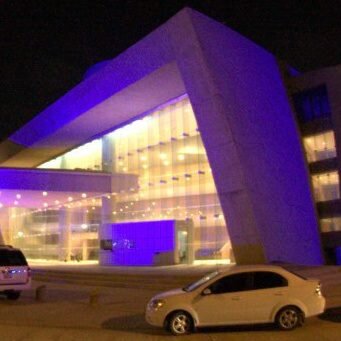 CENTRO COATZACOALCOS, es un espacio donde convergen el Centro de Convenciones y un moderno Teatro en la ciudad de Coatzacoalcos, Ver. administrado por COPESA