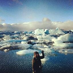 aloarowa's profile picture. Portrait and Travel Photographer. 
I like to roam around the world, eat delicious food and observe people.