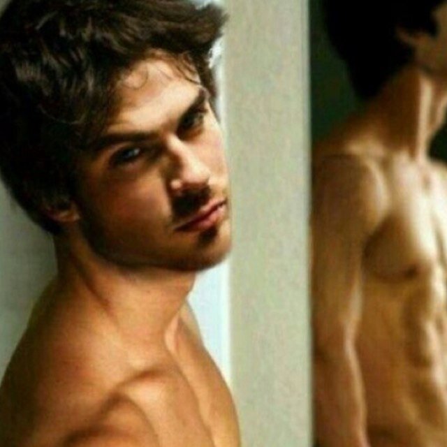 Vampire diarie Fan Page
Follow me
Team Steffhan vs Team Damon