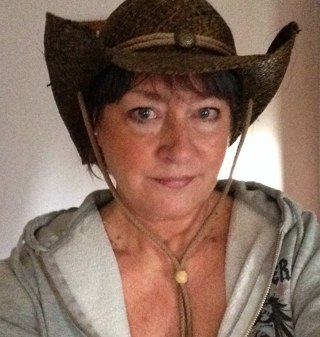 Jipso19's profile picture. I was born & raised Republican but have come over to the Left Side. Politics, Poetry, PBO. Dog lover....BOXERS RULE!!! 
.#UNITEBLUE