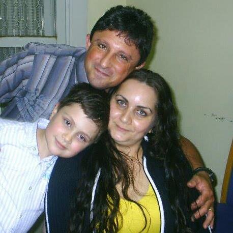amo futebol,pizza,meu filho vinicius bressan e meu trabalho. eu trabalho com uma empresa de cartuchos de impressora chamada Bressan Cartuchos.