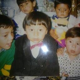 Tijuanense por nacimiento, estudiante de comunicación,y fehaciente creyente que la vida no tiene ningún sentido.