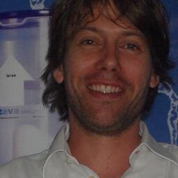Founder and Director of @nazavawater . Founder and director of Resilience BV.