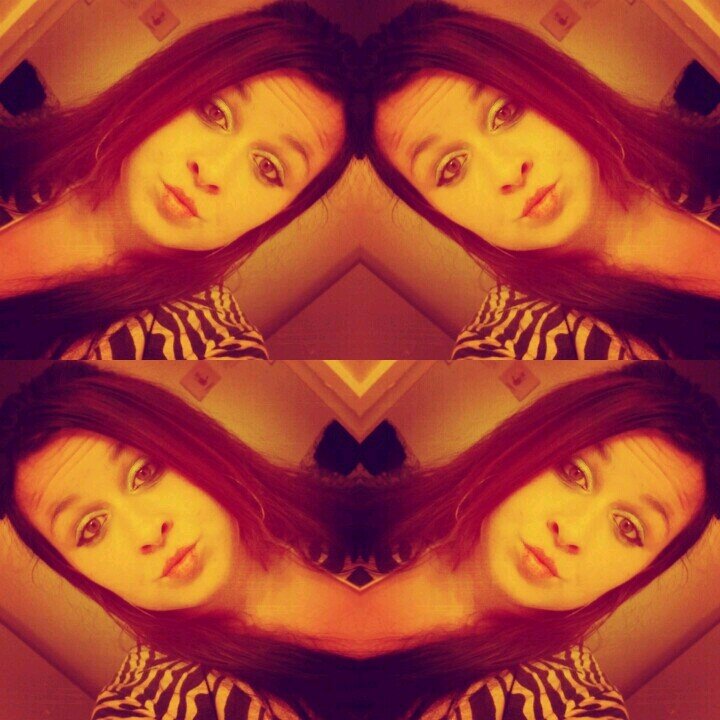 Coffee by day ☕ wine by night