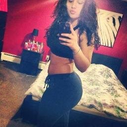 77_karissa's profile picture. Biasa dipanggil 'Mamih'{} • 2865☆