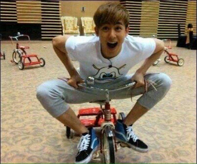 I follow back I'm a Hottest✌ ChanKhun~ FOREVER! 쿤이 's my bias❤
