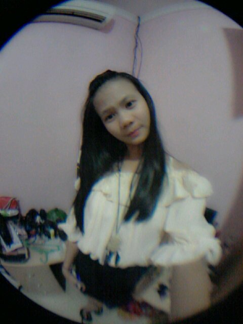 1st account @lilialililolo. Find me on Instagram/Path: liliafebrianty . On line: lidwinalilia.