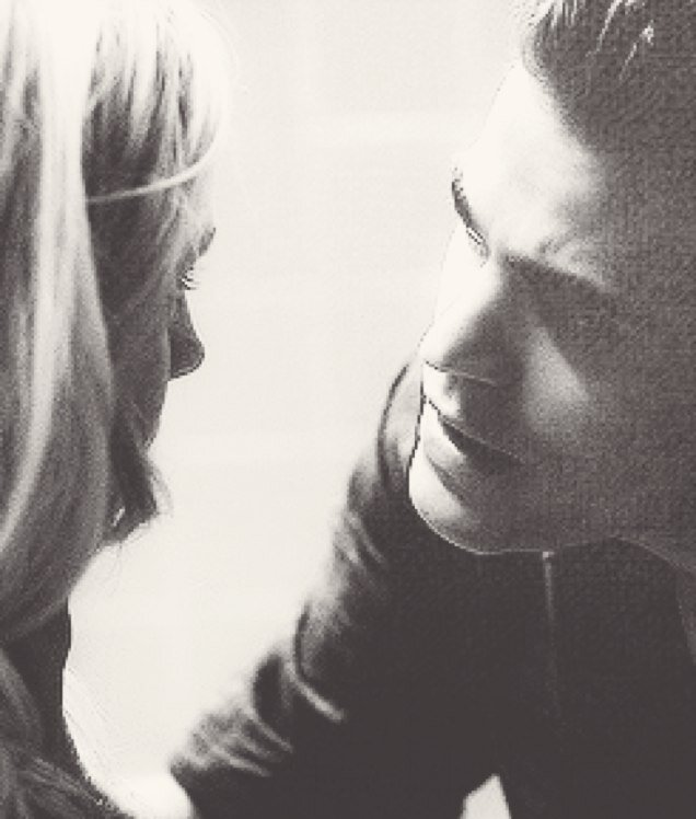 Pretty Little Liars & The Vampire Diaries. fan account