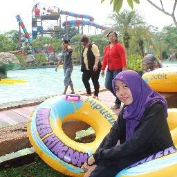 slow but sure, belive I can do it, try to be win. thing win to be win...god always blessing to my dream to be success womet :D