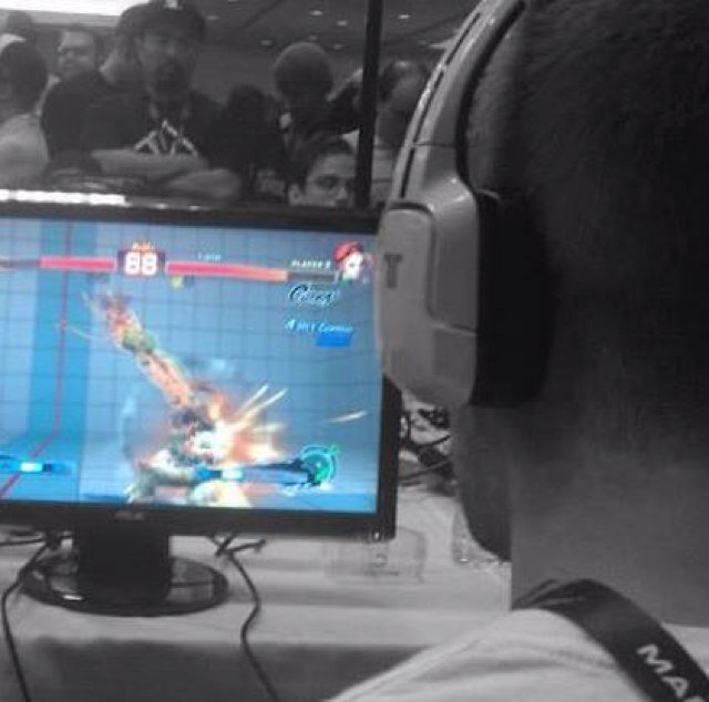 H_CARNAGE's profile picture. Super awesome mega guy!! Competitive Street Fighter from Melbourne, Australia. I can't win a game, but when I do, they let me win!