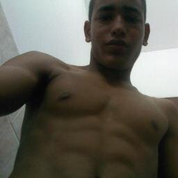♥2000Siempre♥
 Me Basto Solo Y Me Sobro Solo.