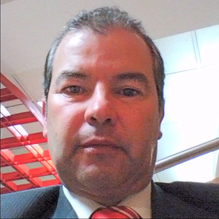 Arbitro, Conciliador, Asesor, Promotor, Liquidador, Interventor de la Supersociedades, Experto en procesos de Reorganizacion Empresarial y Personas naturales.