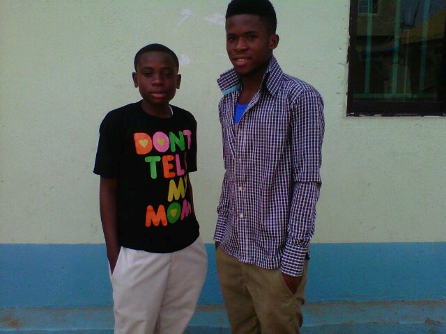 Iam niczy,love playing football,likes music also...am I not cool,c'mon email me.niczyguy@gmail.com &call me=08168987803