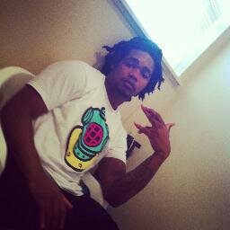 Money don't make me, I'm straight G
The words of a real nigga
No man or woman shall separate we, my niggas
The words of a real nigga