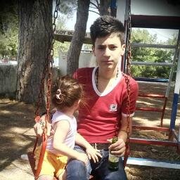 izmirde yaşıyom sıkıntı yok yani yamanlarda oturuyom mekan orası yani