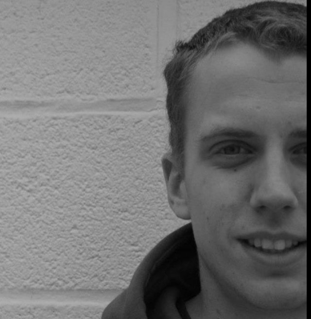 Graphic Designer & one of the creative team of @Fllstp. Yes, creativity is the answer!