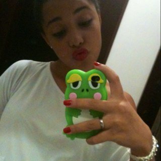 MarianaAlmeid18's profile picture. 