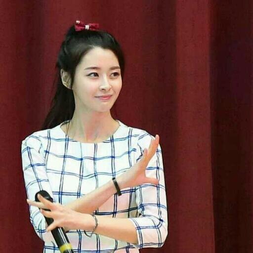 i'm not sure i'm the first kige,but i'm sure i'm different.miss me?just go to @hyowsmin
